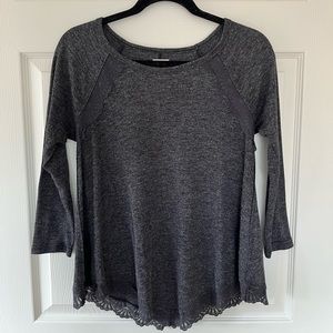 Hollister top